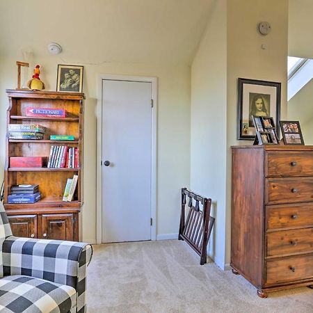Mountain Creek Condo With Grill Walk To Lifts! Vernon Luaran gambar
