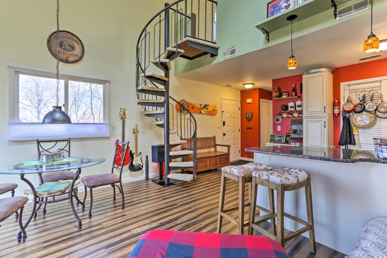 Mountain Creek Condo With Grill Walk To Lifts! Vernon Luaran gambar